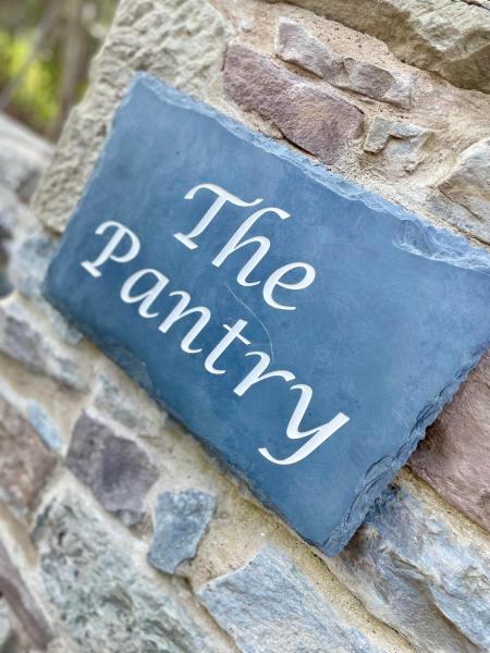 The Pantry, Забронировать  Эрвуд Повис