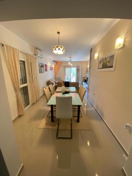 Apartments Stepen, Забронировать  Отели Котора с парковкой, Парковка