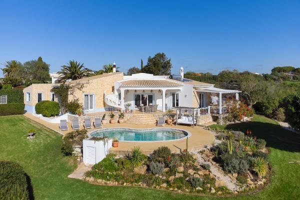Cliffside Boho Villa, Забронировать  Alagoas Алгарви