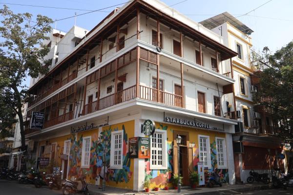 La Villa Marseille, Забронировать  Отели штата Тамилнада с завтраком, Завтраки