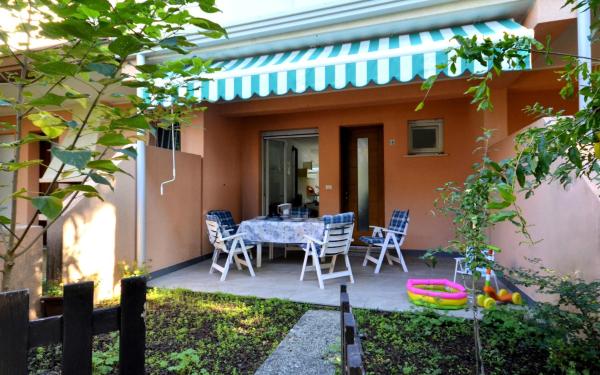 Villaggio Montecarlo, Забронировать  Отели Венето с парковкой, Парковка