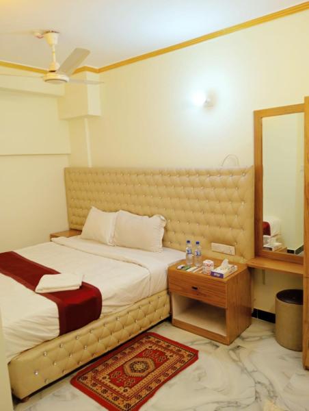 Hill Top Resort, Забронировать  Отели Кокс-Базара с парковкой, Парковка