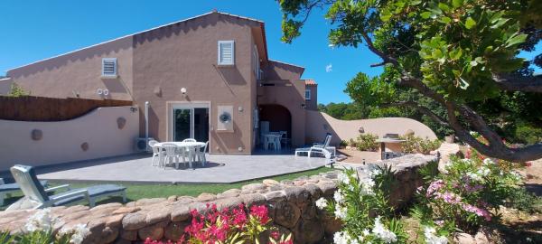 Porto Vecchio - Résidence RIVIERA- Villa Lecci, Забронировать  Отели в центре Леччи, в центре