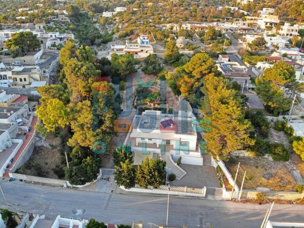 Villa Li Curiosi Puglia on line, Забронировать  Отели Торре-Вадо с парковкой, Парковка