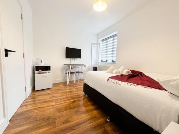 Centra Palmers Green, Забронировать  Лондон Большой Лондон