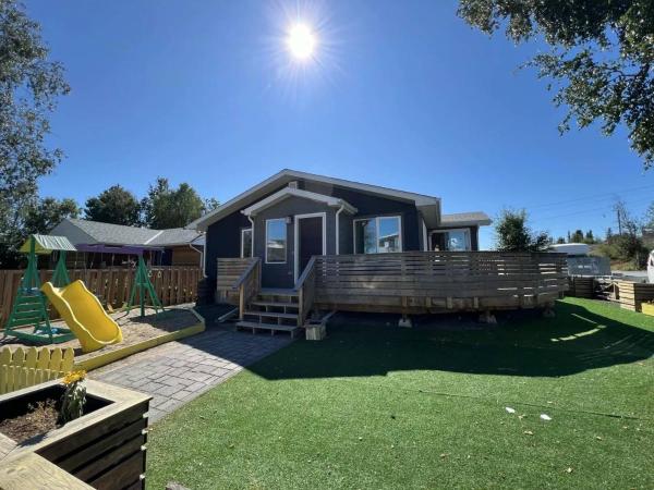 Little Holiday Home, Забронировать  Йеллоунайф Северо-Западные территории