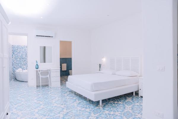 Omare Apartments, Забронировать  Искья остров Искья