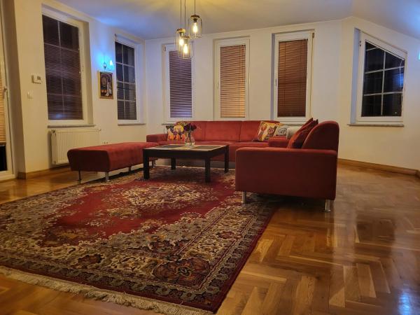 Residence Apartments Hari Sarajevo, Spacy Apartments, Free parking, Aircondition, Airport 1,5 km, Забронировать Апартаменты/квартира Отели Сараевского кантона с парковкой, Парковка
