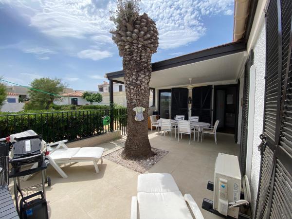 Villa T3 Climatisée à Port Leucate, 6 Pers, Proche Mer avec Parking Sécurisé - FR-1-798-33, Забронировать  Отели Лёкат с парковкой, Парковка
