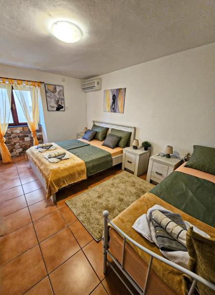 Forever Oasis, Забронировать  Врбник остров Крк