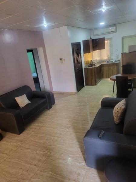 KINGS AVENUE SERVICE APARTMENTS
