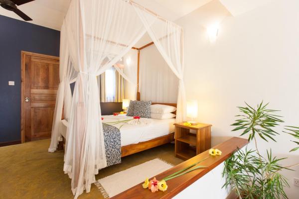 L'Hirondelle Self Catering Guest House