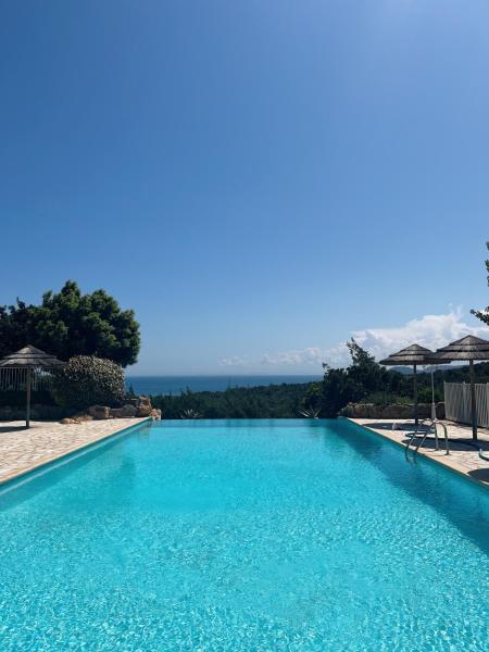 Camping Rondinara, Забронировать  Отели South Corsica с парковкой, Парковка