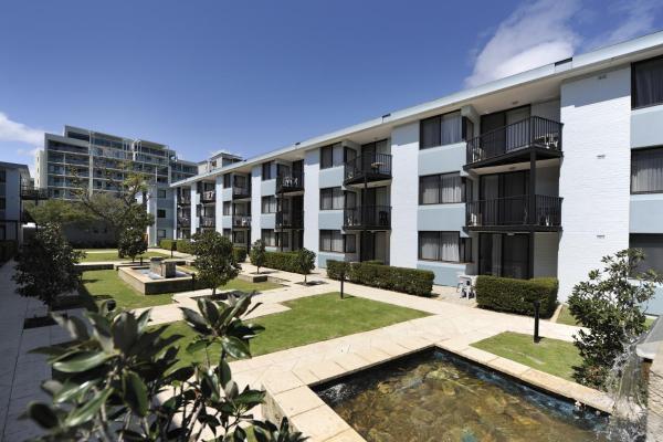 Lodestar Waterside Apartments