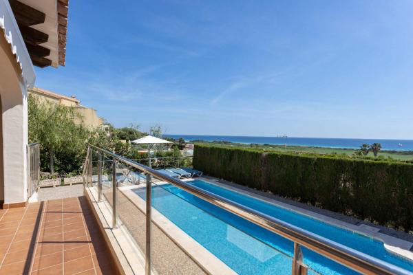 Villa Primrosa - beautiful sea views, Забронировать  Сон-Боу Менорка