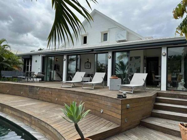 Villa Anra de charme & piscine, Забронировать  Отели Сен-Поль с бассейном, Бассейн