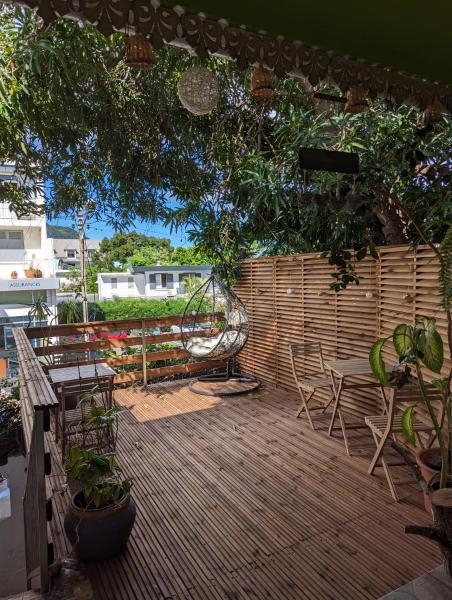 Gite Urbain Mafate Café, Забронировать  Сен-Дени Реюньон