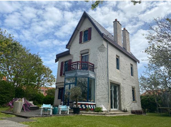 Villa « LA CHARMANTE », Забронировать  Вимрё Opal Coast