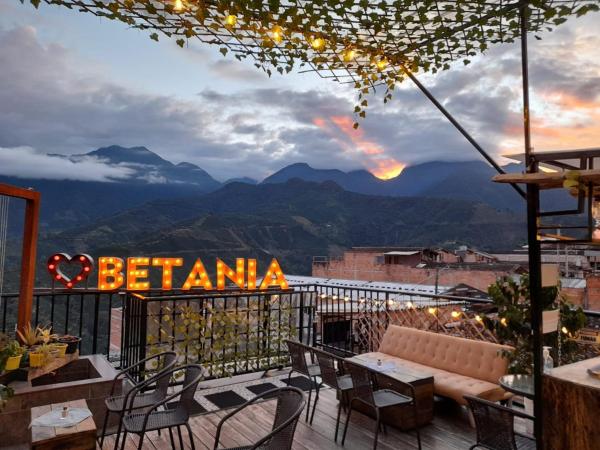 Hotel & Rooftop Farallones, Забронировать  Бетания Antioquia