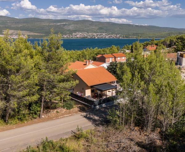 Apartments Miku, Забронировать Апартаменты/квартира Придрага Задарская жупания