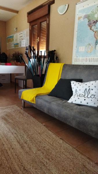 Albergue de peregrinos Santa Marina, Забронировать  Молинасека 