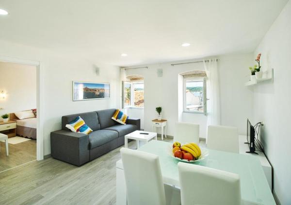 Roviv Apartments in the Old Town by Irundo, Забронировать Апартаменты/квартира Ровинь Rovinj Riviera