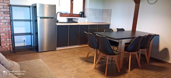 Idea Domki I Apartamenty Całoroczne, Забронировать Апартаменты/квартира Отели Mikolajskie Lake с парковкой, Парковка