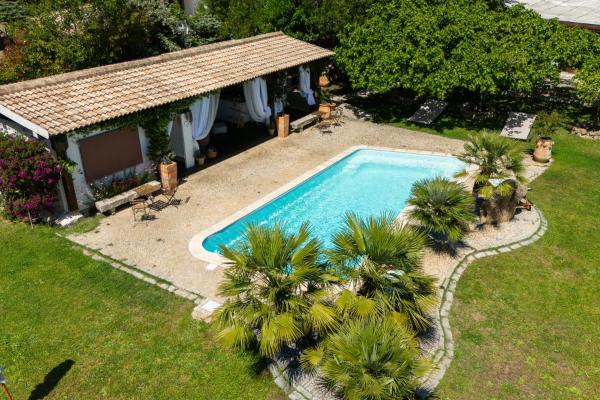 Villa Niloan Olbia, Забронировать  Ольбия Изумрудный берег