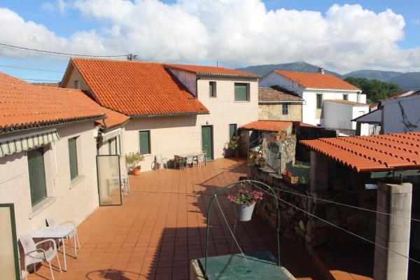 APARTAMENTOS OUTEIRO, Забронировать  Пуэбла-дель-Караминьяль 