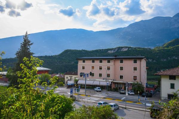 AlmaMed Hotel san Leonardo, Забронировать  Виголо-Базельджа Трентино-Альто-Адидже