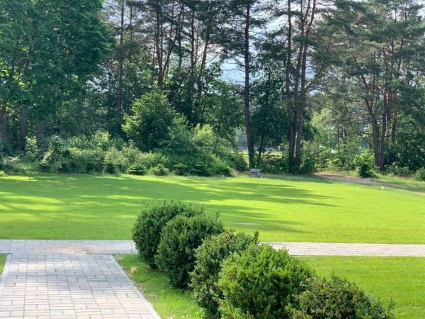 Galeria PRL, Забронировать  Отели Drawsko Lakeland с парковкой, Парковка