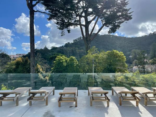Cedros Nature House, Забронировать  Отели Sintra-Cascais Natural Park с парковкой, Парковка