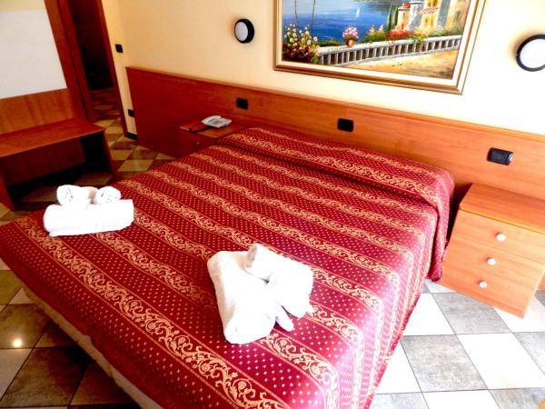 RESIDENCE HOTEL ISABELLA, Забронировать  Лоано Лигурия