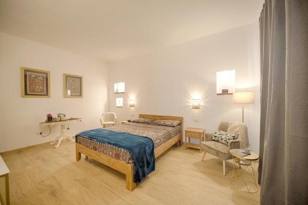 Cozy guest house Downtown, Забронировать  Ольбия Изумрудный берег