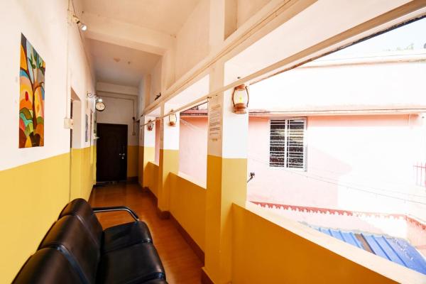 Hotel O Adorini Guest House, Забронировать  Отели Шантиникетан 3 звезды, 3*