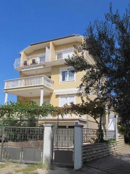 Holiday house Damir, Забронировать  Свети-Филип-и-Яков Задарская жупания