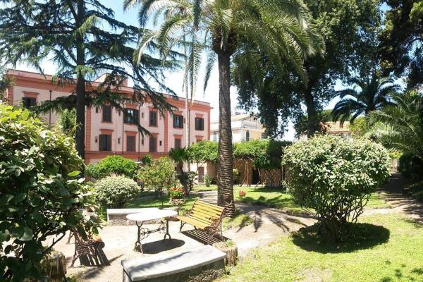 Il guardiano di Villa Falco, Забронировать  Отели в центре Эрколано, в центре