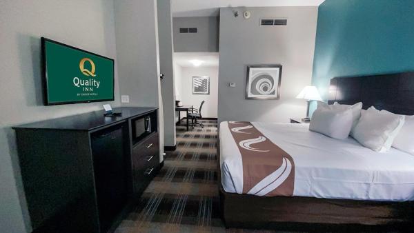 Quality Inn Roseville-Detroit North, Забронировать  Розвилл Detroit Metropolitan Area