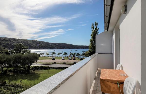 Apartments Stanicic Kampor, Забронировать Апартаменты/квартира Апартаменты острова Раба, Апартаменты/квартира