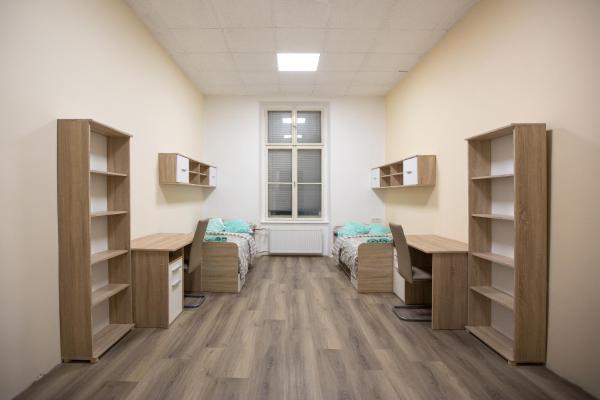 MINIDORM ROOMS IN HEART OF CITY CENTER, Забронировать  Отели Горнолыжного курорта Мариборского Похорье с парковкой, Парковка
