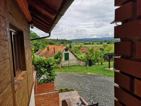 Villa Mirela, Забронировать  Отели Крапинско-Загорской жупания с парковкой, Парковка
