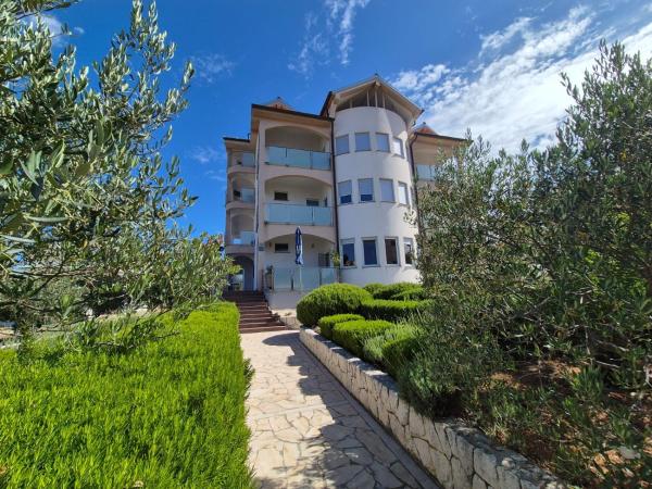 Apartments Home & Garden Lavanda, Забронировать  Бродарица 