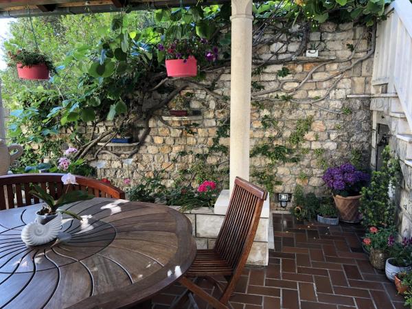 Flower House - Lapad