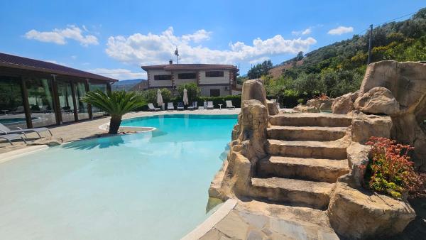 Villa Manila, Забронировать  Оминьяно Кампания