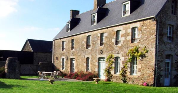 La Vieille Foulonnière : Chambres dhôtes & Permaculture, Забронировать  Понторсон Mont Saint-Michel Bay