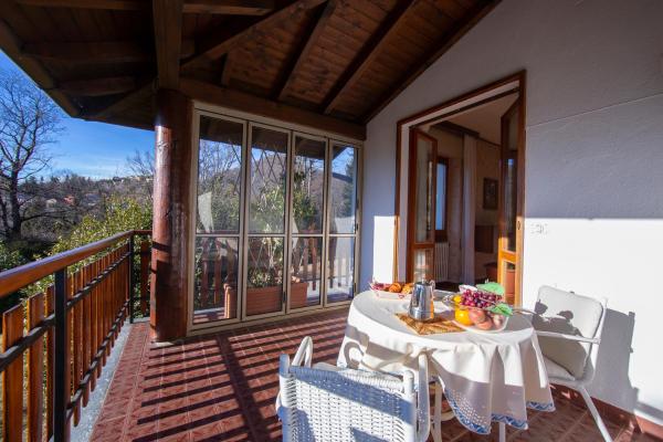 Villa La Verbanina Private Garden - Happy Rentals, Забронировать Апартаменты/квартира Апартаменты Пьемонта, Апартаменты/квартира