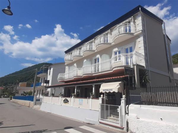 Hotel da Alfredo, Забронировать  Кастеллабате Cilento Coast