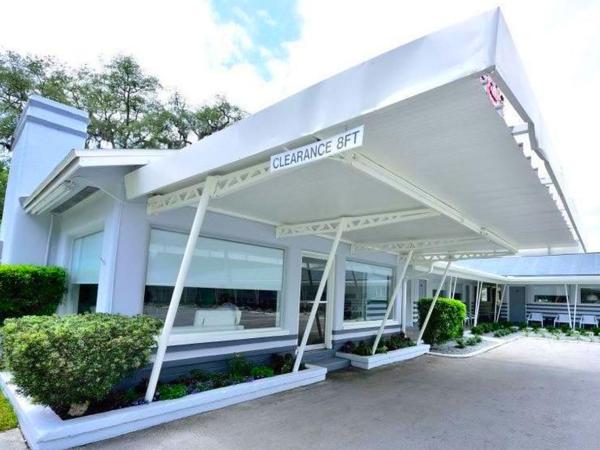 Sun Plaza Motel