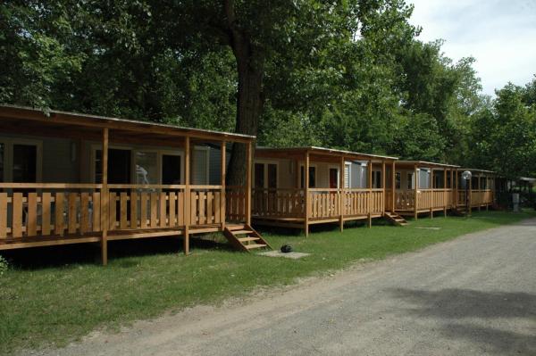 Camping Listro, Забронировать  Отели Озера Тразимено с бассейном, Бассейн