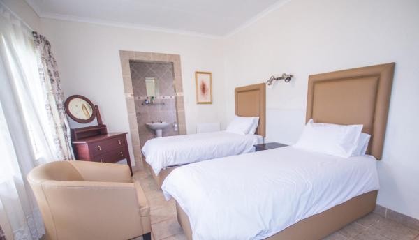 Hoyohoyo Machadostud Lodge, Забронировать  Helvetia Noord Мпумаланга
